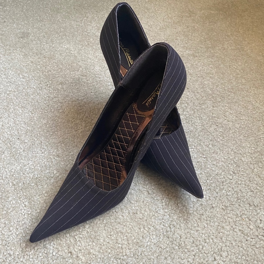 Anne Michelle Brown Pinstriped Material Heels, Size 8